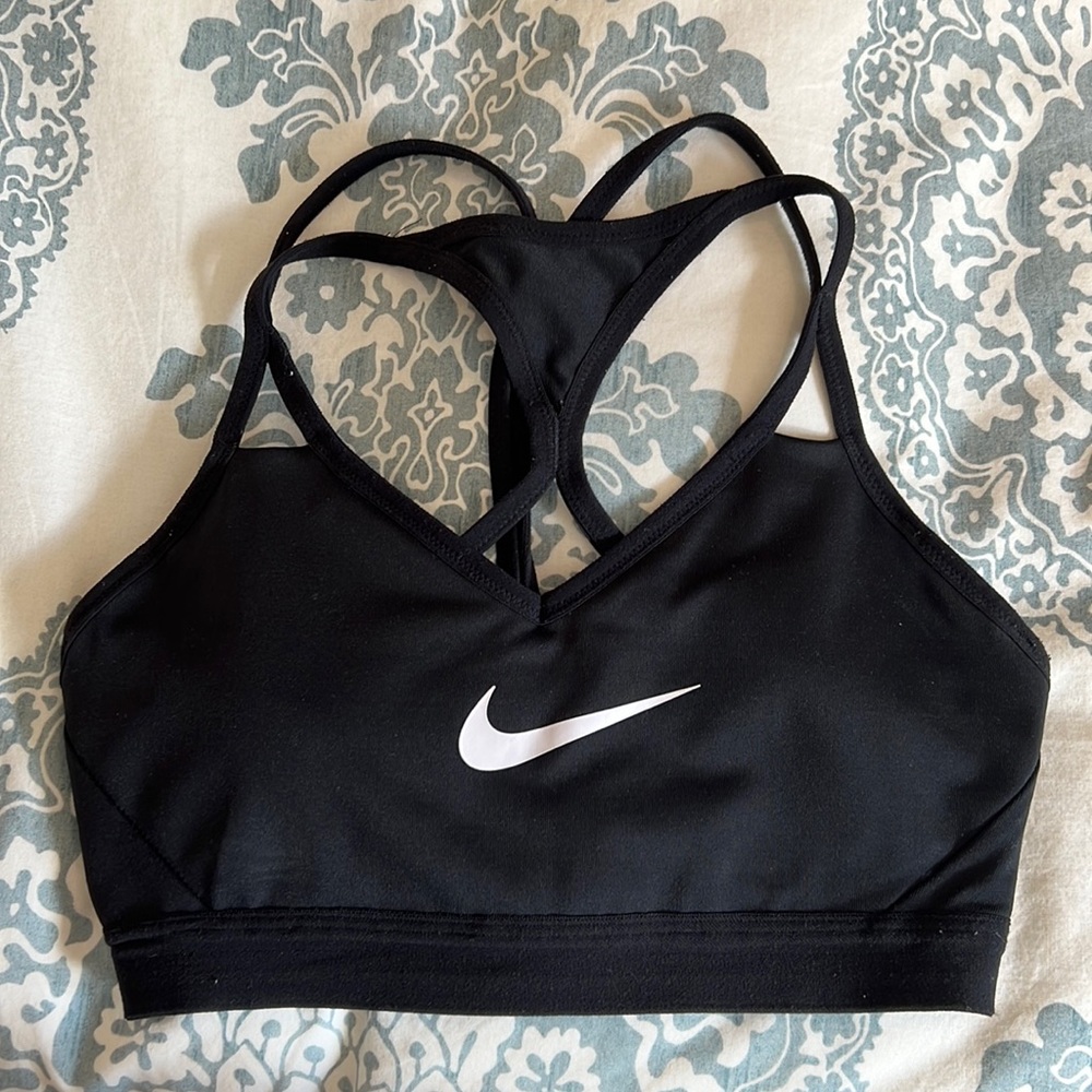Nike dri fit black strappy sports bra size small